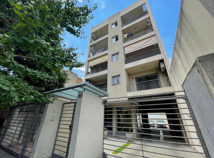 Departamento · 48m² · 2 Ambientes · 1 Cochera