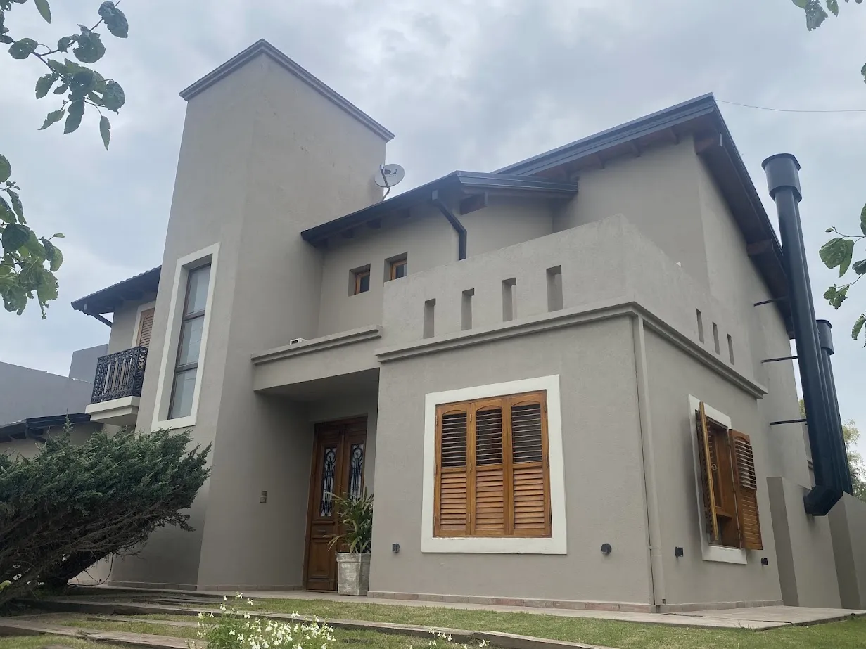 Imperdible CASA en barrio cerrado Tejas del Sur 3 (MG)