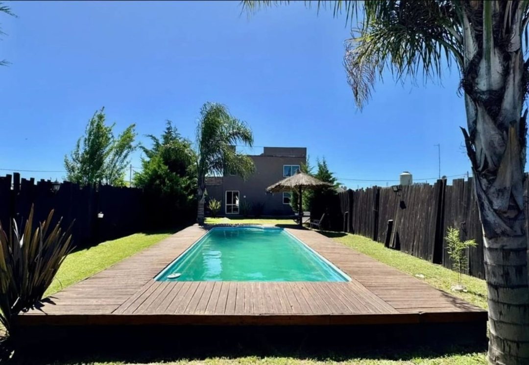 Venta Casa 5 ambientes San Vicente