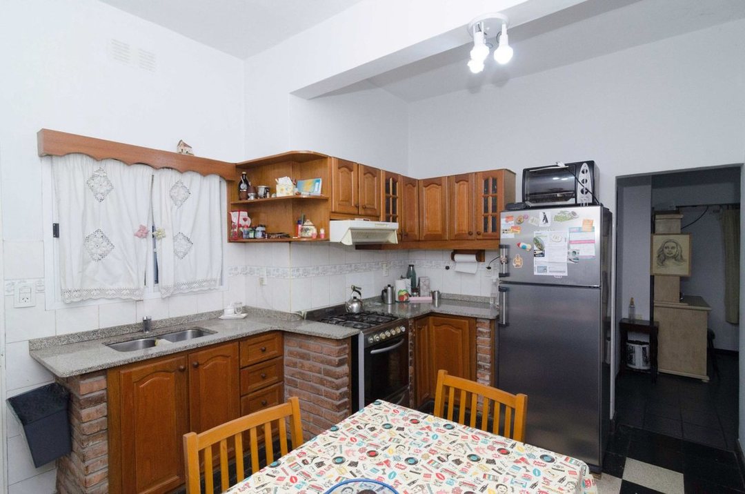 PH EN VENTA 4 AMB LOMAS DEL MIRADOR ACEPTA PERMUTA