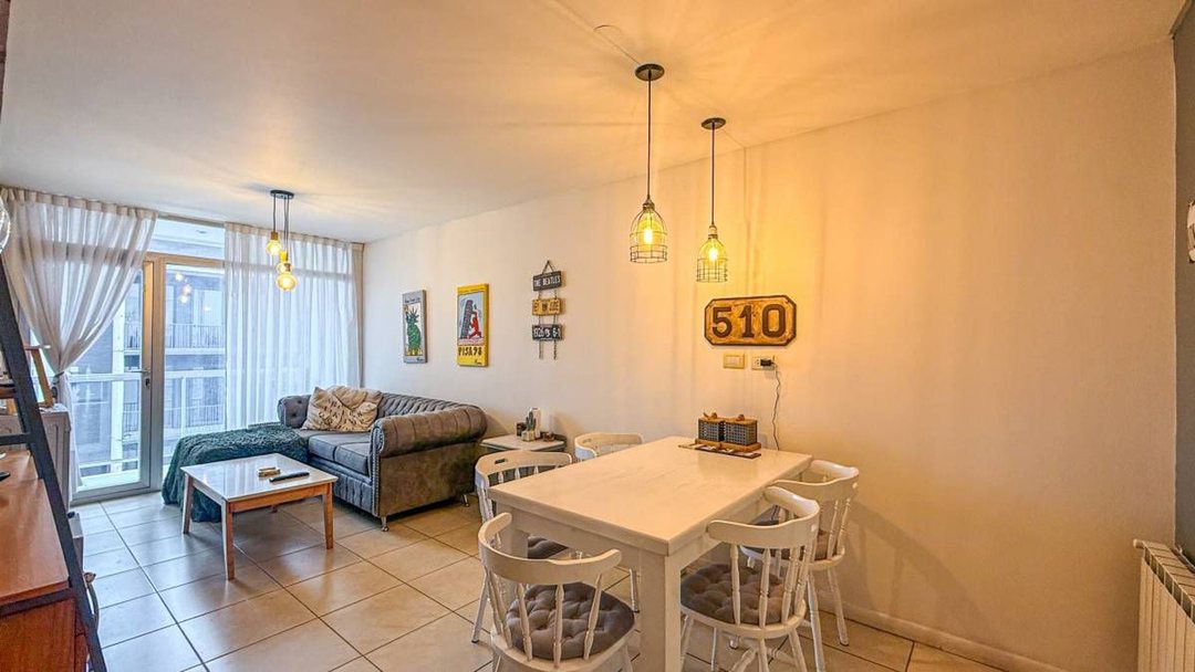 VENTA DEPARTAMENTO 2 AMBIENTES C/COCHERA CHAUVIN