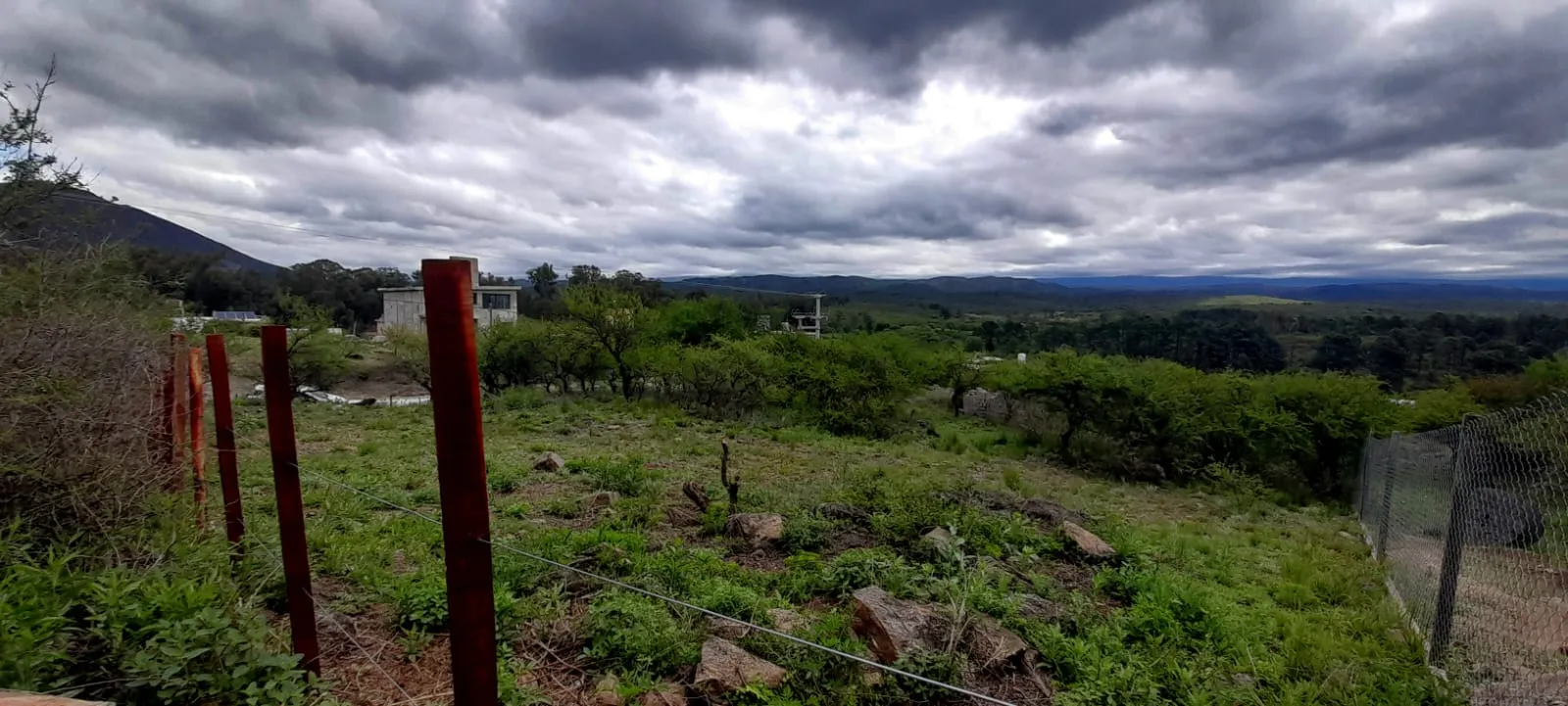 Vendo Lotes en Barrio Vertiente de Arredondo, hermosa vista. Cada lote de 615 M2. Escritura
