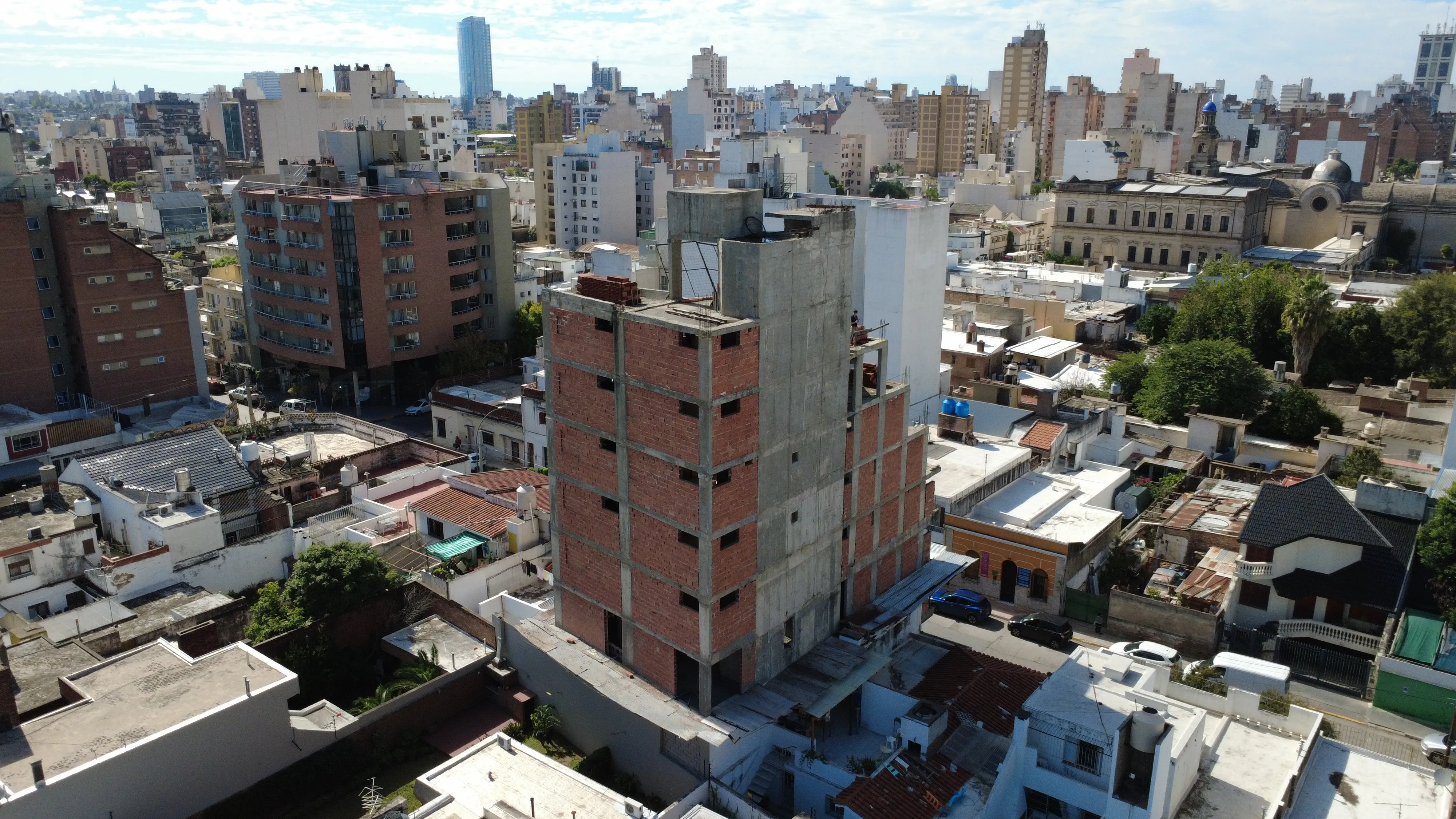 VENTA EN POZO EN EL CORAZÓN DE ALBERDI A MTS DE NUEVO CENTRO SHOPPING (Entrega 20 mil USD)
