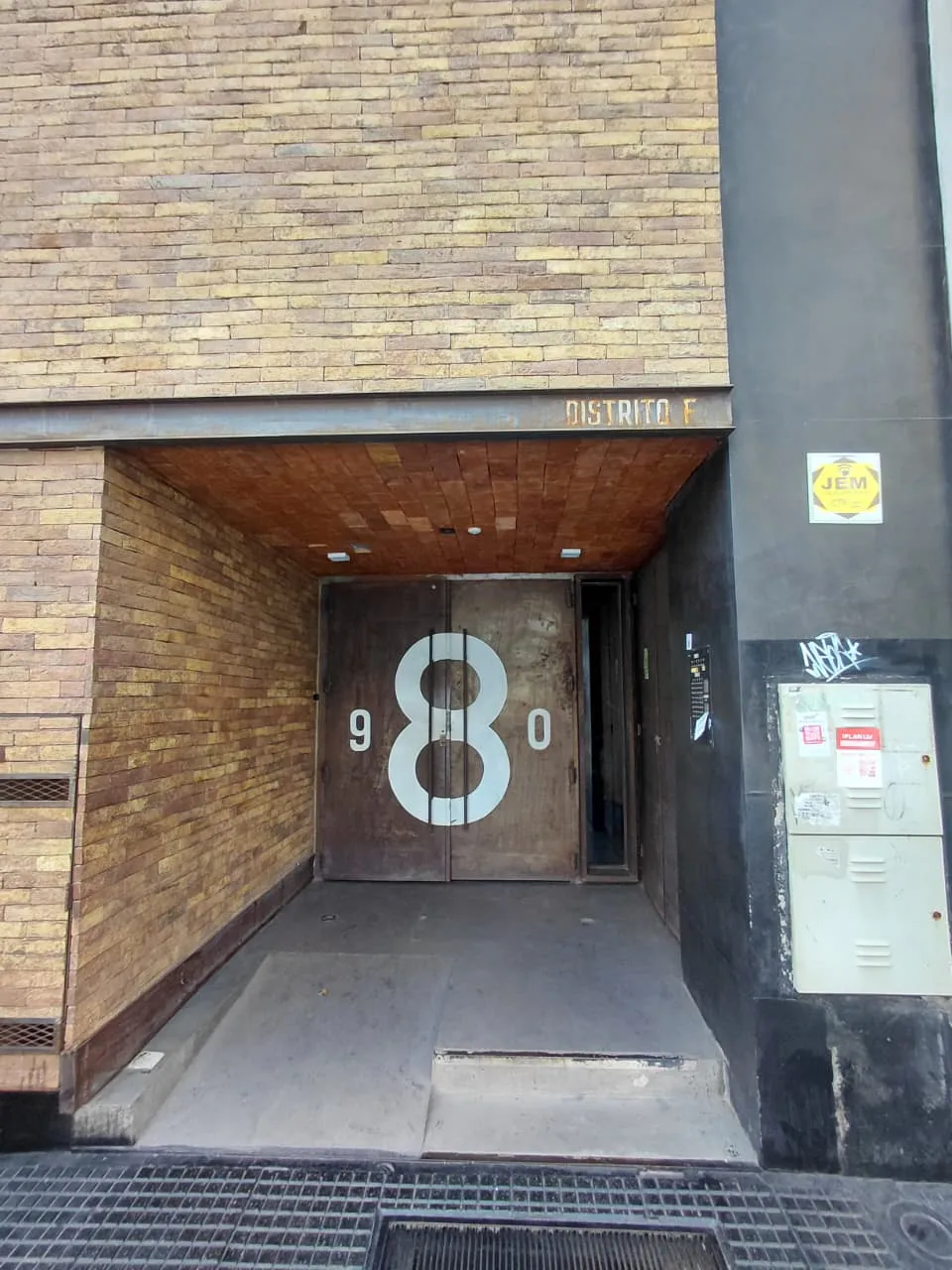 VENDO DPTO 1 DORM - DEAN FUNES 980 - ALBERDI - ESCRITURA - POSESION INMEDIATA!