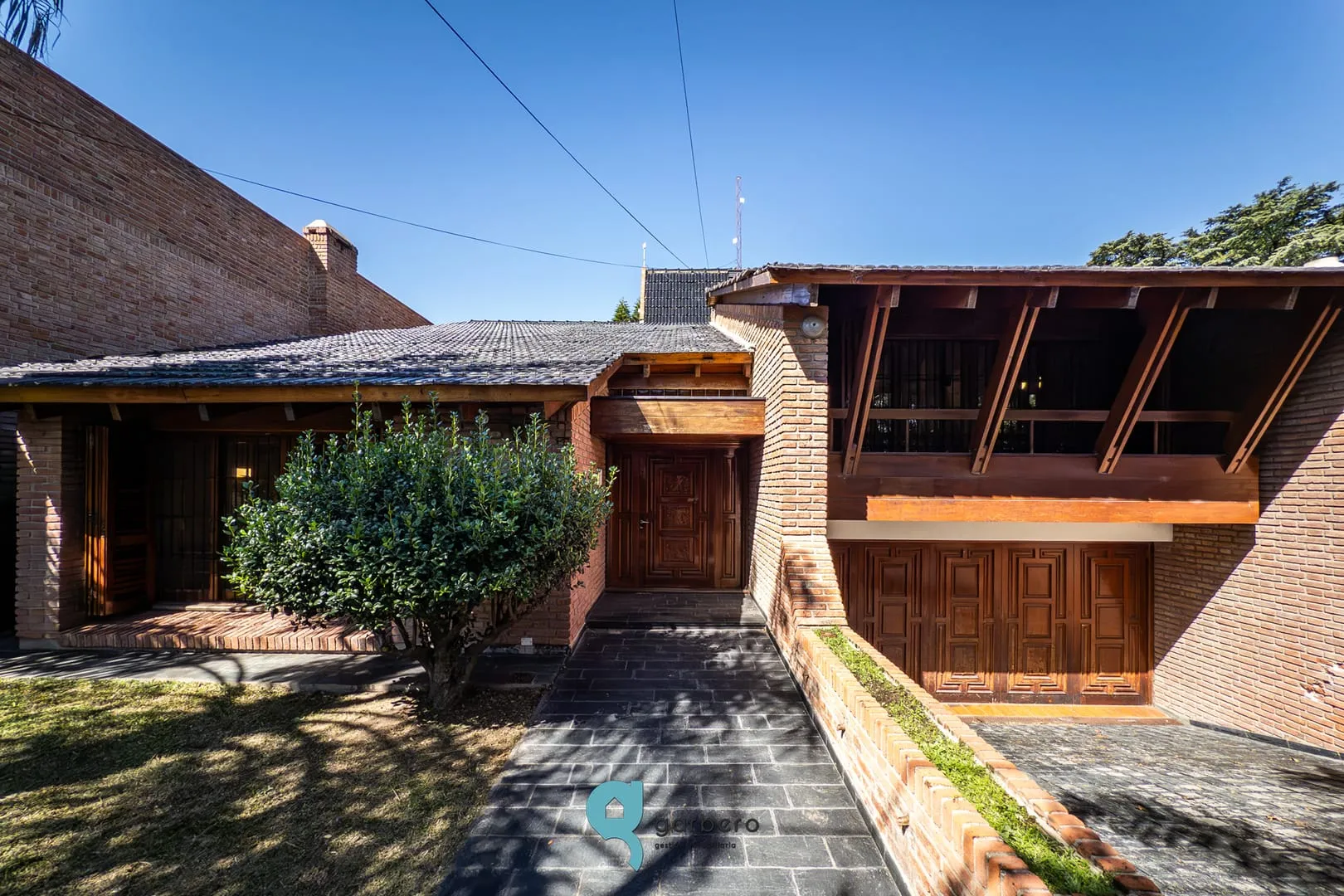 TABLADA PARK -  RESIDENCIA DE CATEGORÍA CON ESTILO ÚNICO