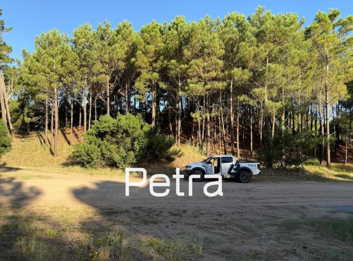 Terreno · 839m²