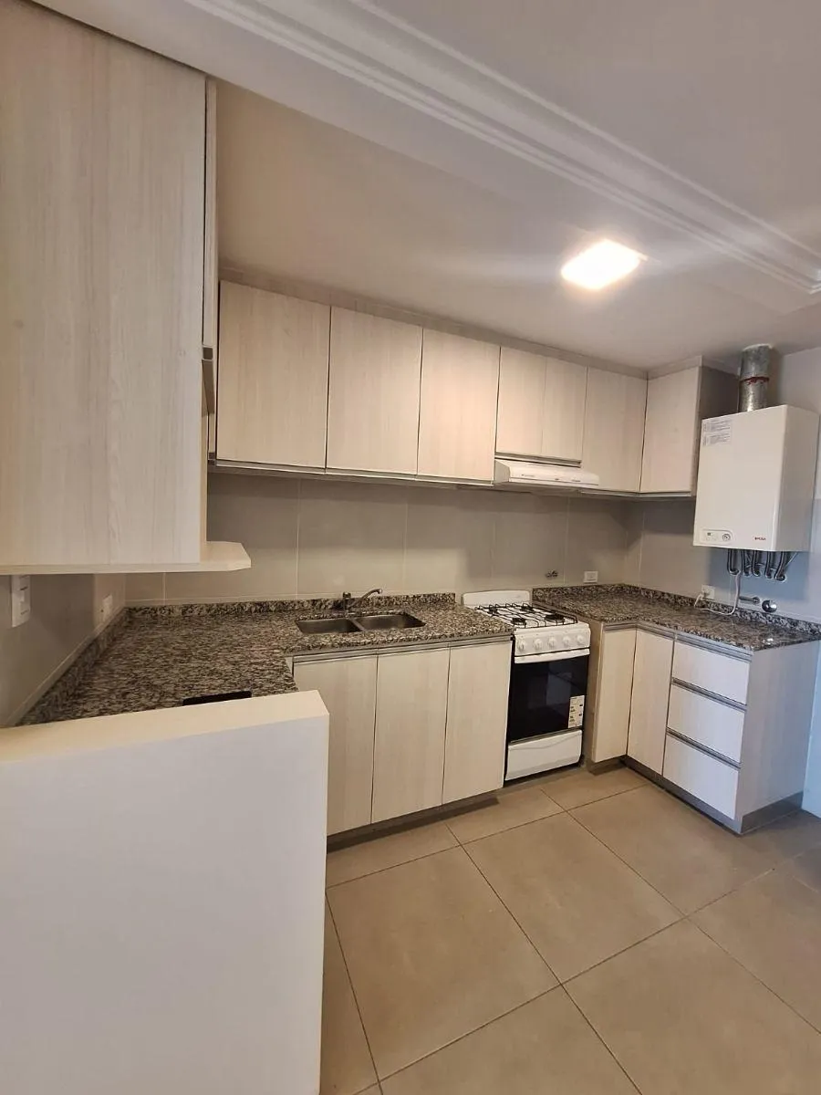 VENDO DEPARTAMENTO 1 DORMITORIO C/BALCON - CASAGRANDE - ZONA SUR