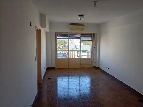Departamento en Alquiler en Liniers, CABA