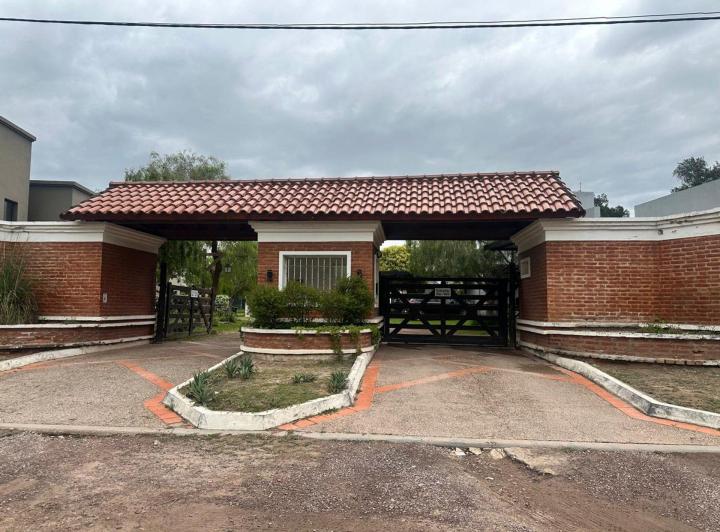Terreno · 2295m²