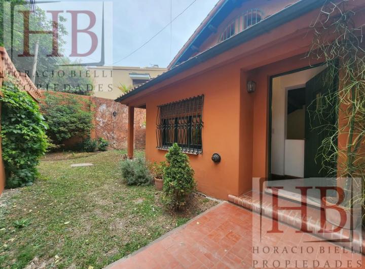 Casa · 220m² · 4 Ambientes · 1 Cochera