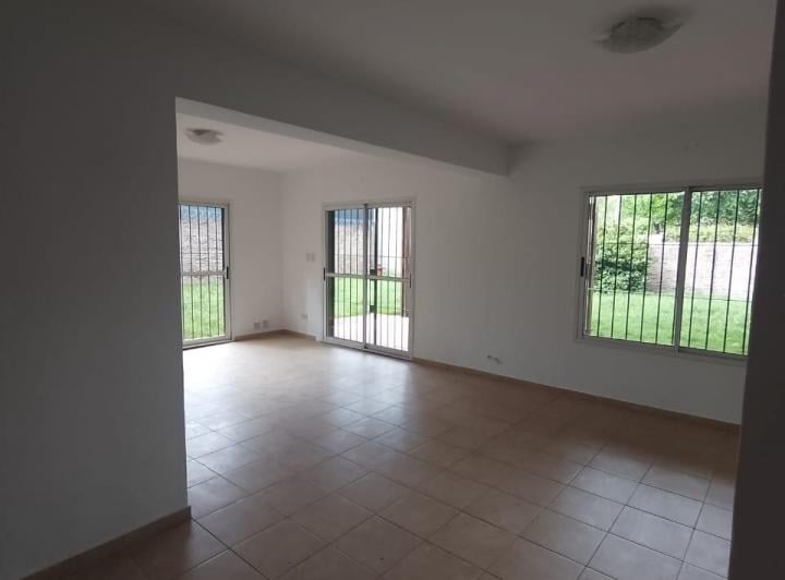 Casa · 85m² · 3 Ambientes · 1 Cochera