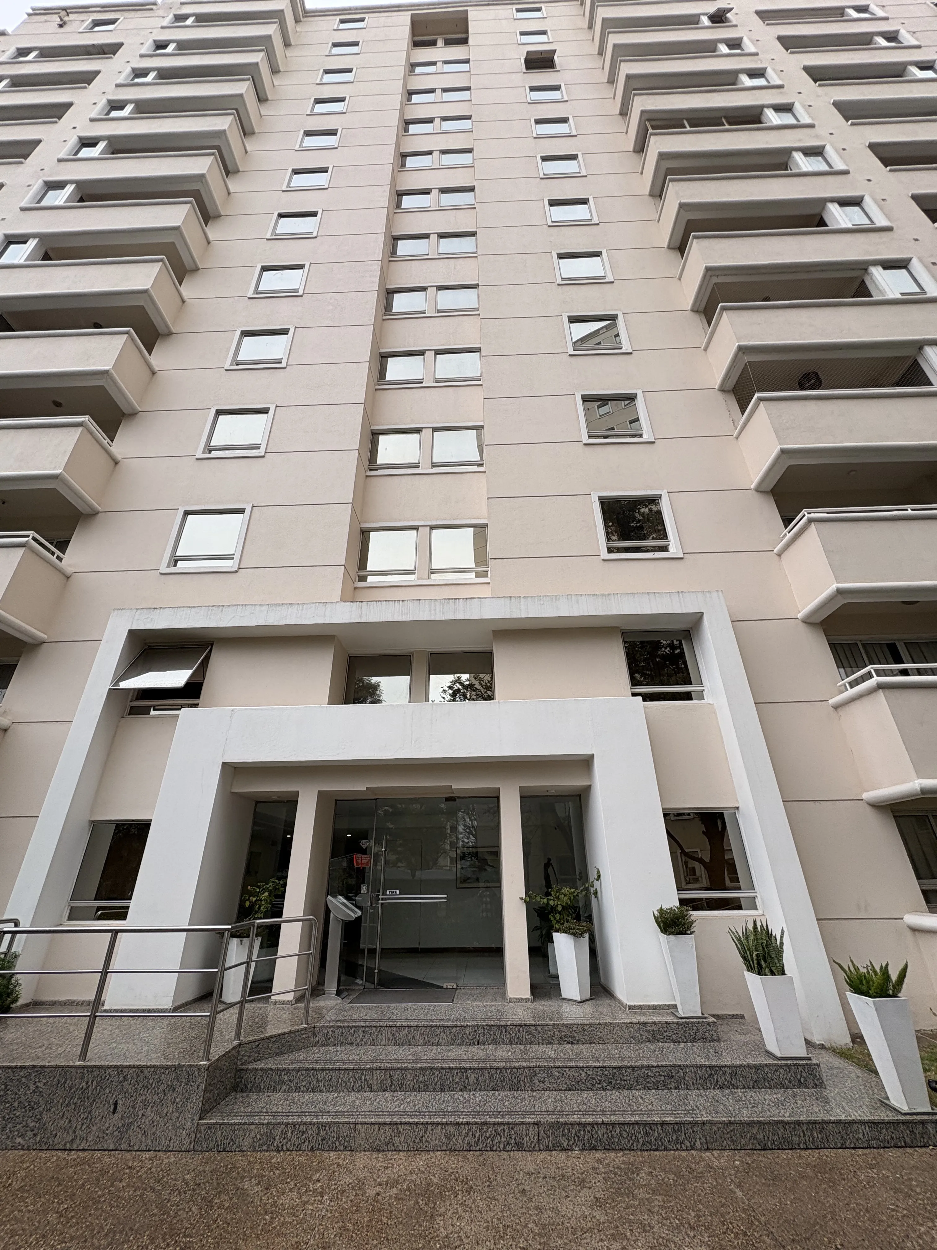 TORRES DEL SOLAR 3 dorm 2 baños