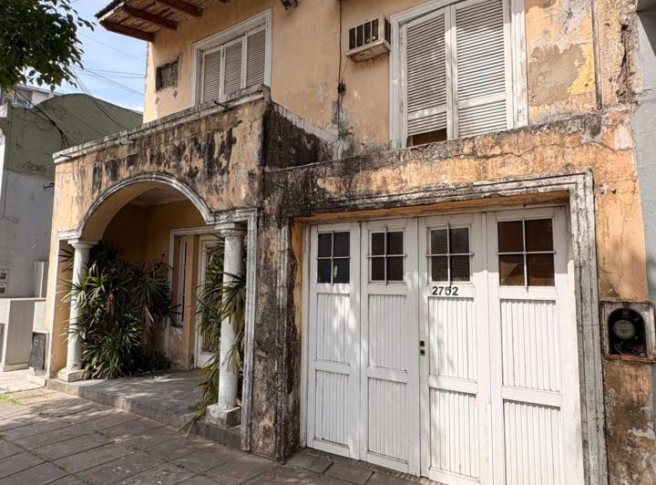 Casa · 180m² · 4 Ambientes · 1 Cochera