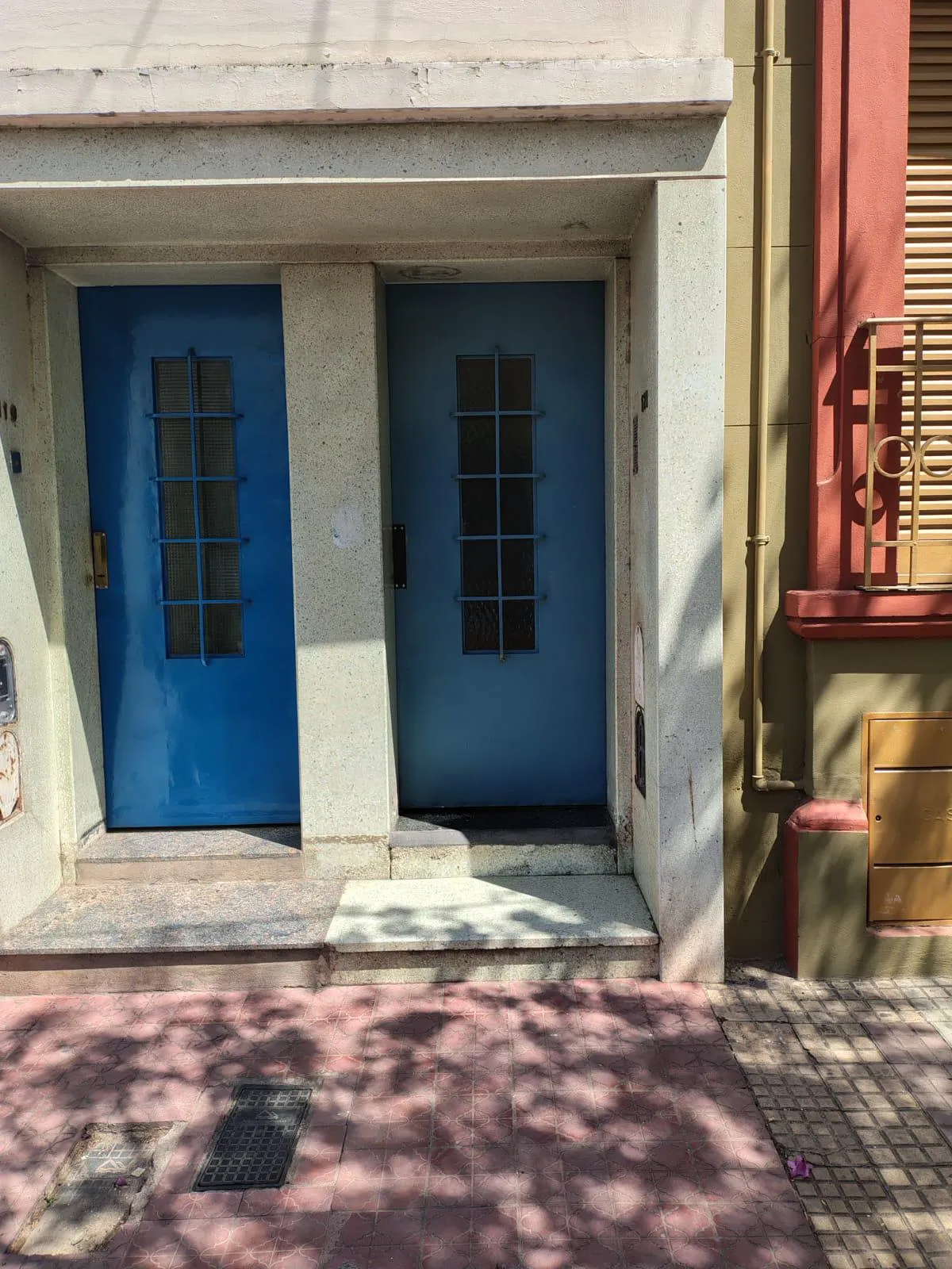 OPORTUNIDAD en Barrio Tradicional: PH DOS DORMITORIOS Amplio con Terraza