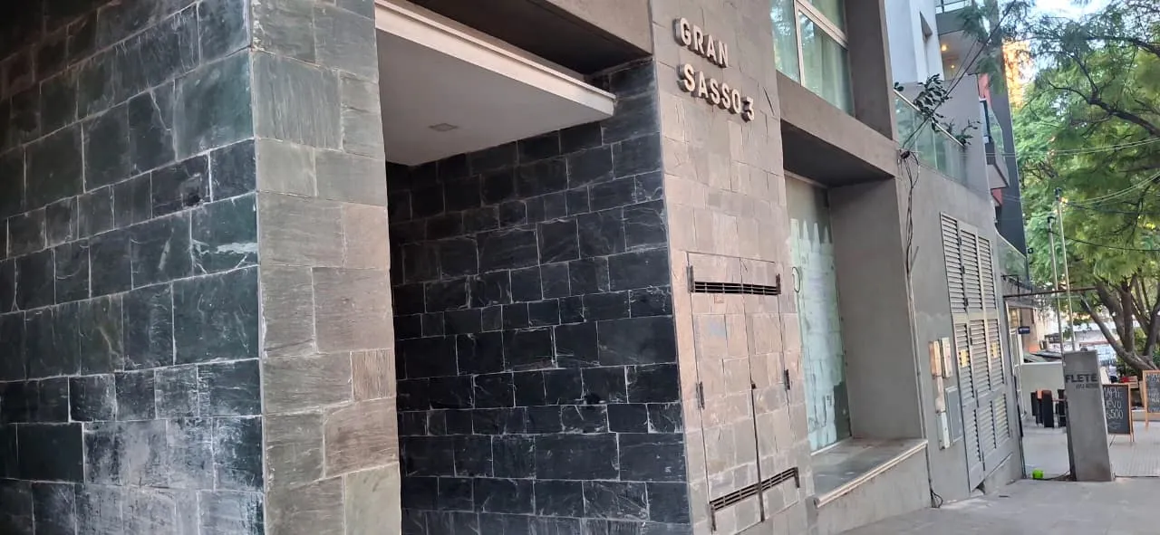 Gran Oportunidad - Venta Dpto Amoblado / Av Pueyrredón - B° Güemes