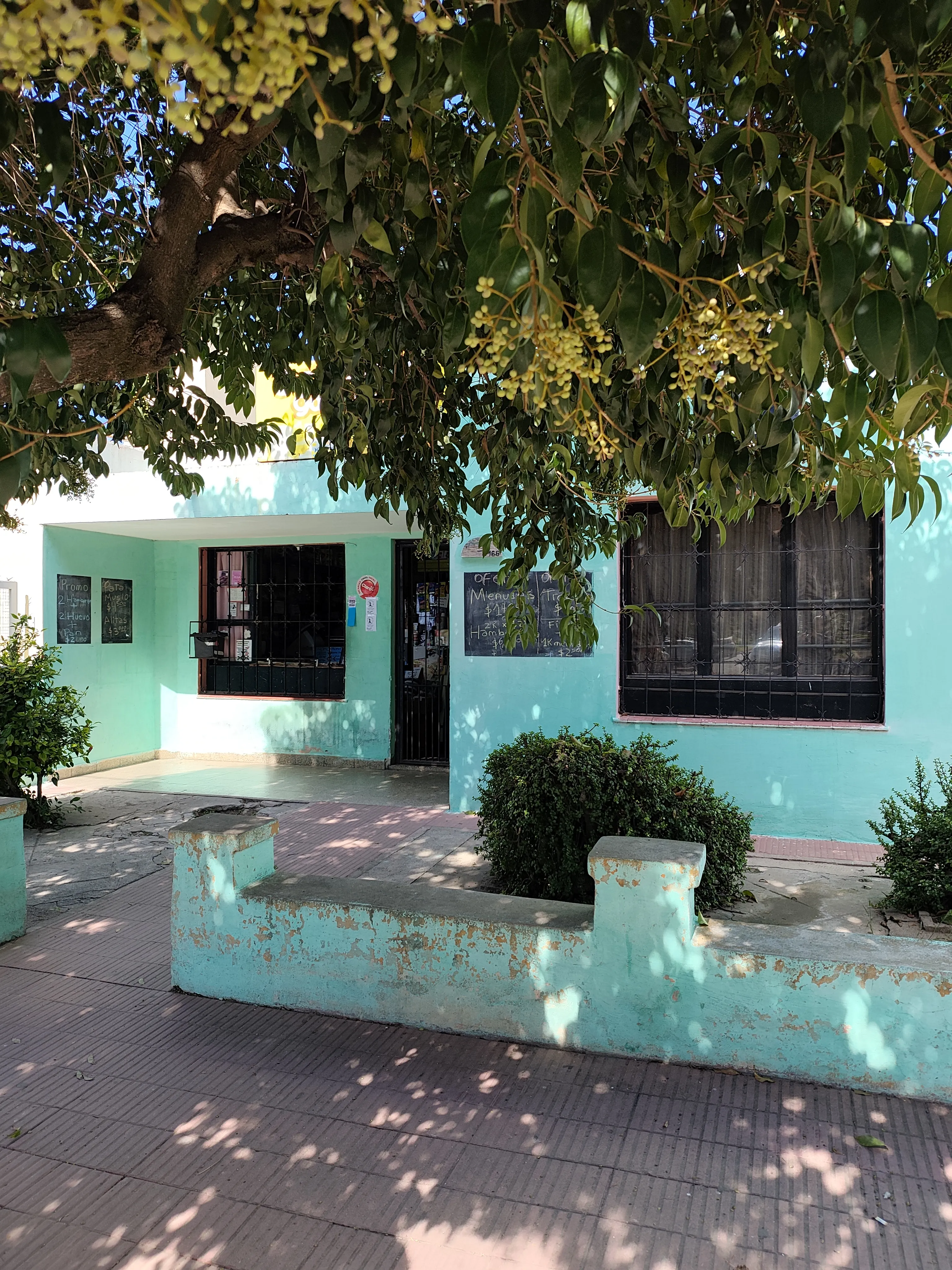 Venta – Propiedad con gran potencial comercial  Barrio José Hernández