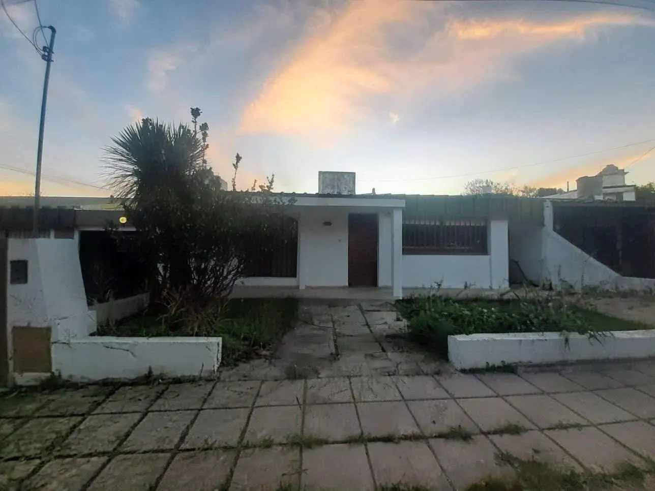 Oportunidad inversion - Casa  Depto en Barrio Rosedal Anexo