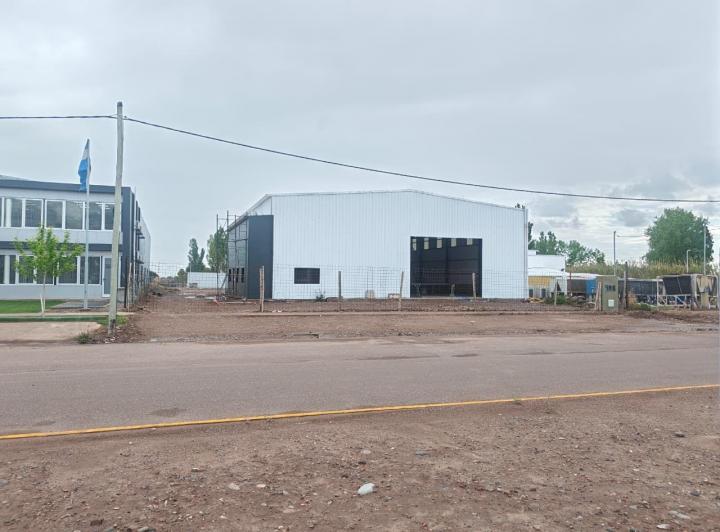 Bodega-Galpón · 618m²