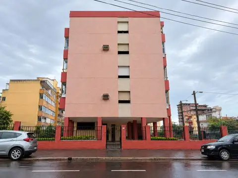 En venta departamento de 2 dormitorios céntrico