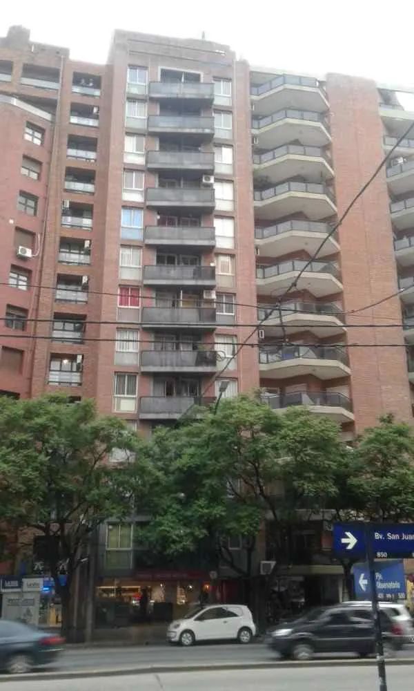 NUEVA CORDOBA!!! LIQUIDO!!! UN DORMITORIO A METROS DEL PATIO OLMOS!!!