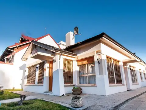 Casa céntrica lote apto desarrollo inmobiliario
