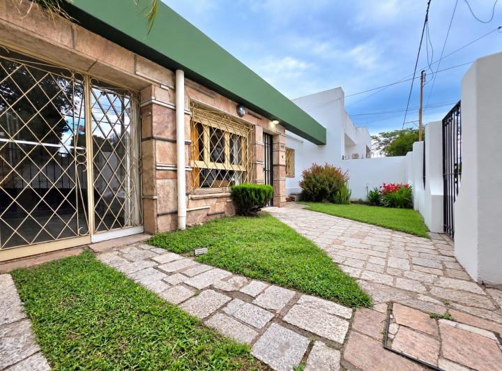 Casa · 120m² · 2 Dormitorios · 1 Cochera