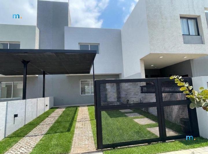 Casa · 125m² · 6 Ambientes · 2 Cocheras