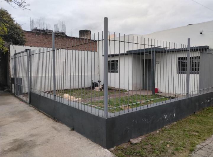 Casa · 274m² · 8 Ambientes · 25 Cocheras