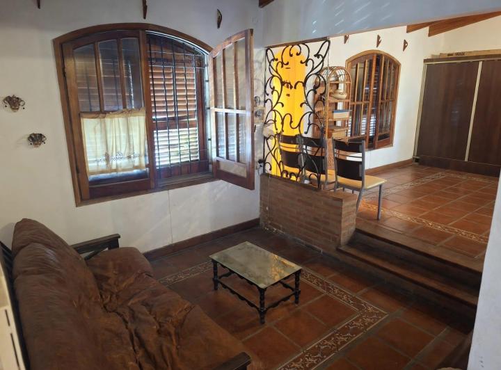 Casa · 313m² · 7 Ambientes · 1 Cochera