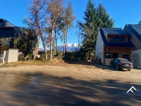 Lote céntrico con proyecto aprobado, el mercado.(cód. 225).