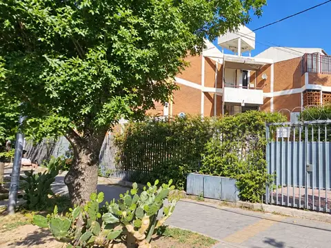 Venta departamento pb, 3 habitaciones, las heras