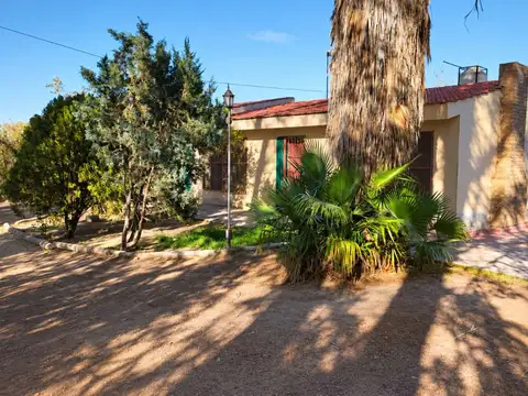 Venta casa finca 1 ha con pileta y salón las heras