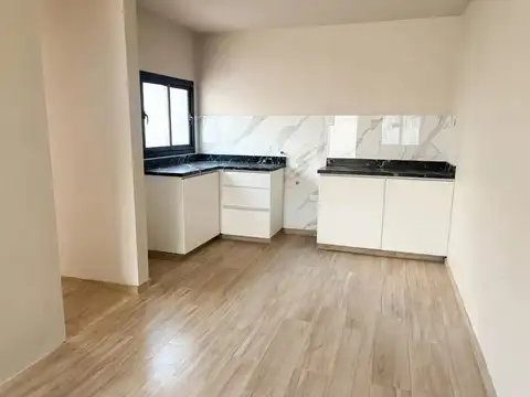 Venta   depto con patio de 2 dormi, a estrenar