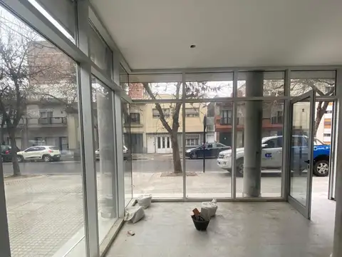 Venta local comercial al frente republica de la sexta