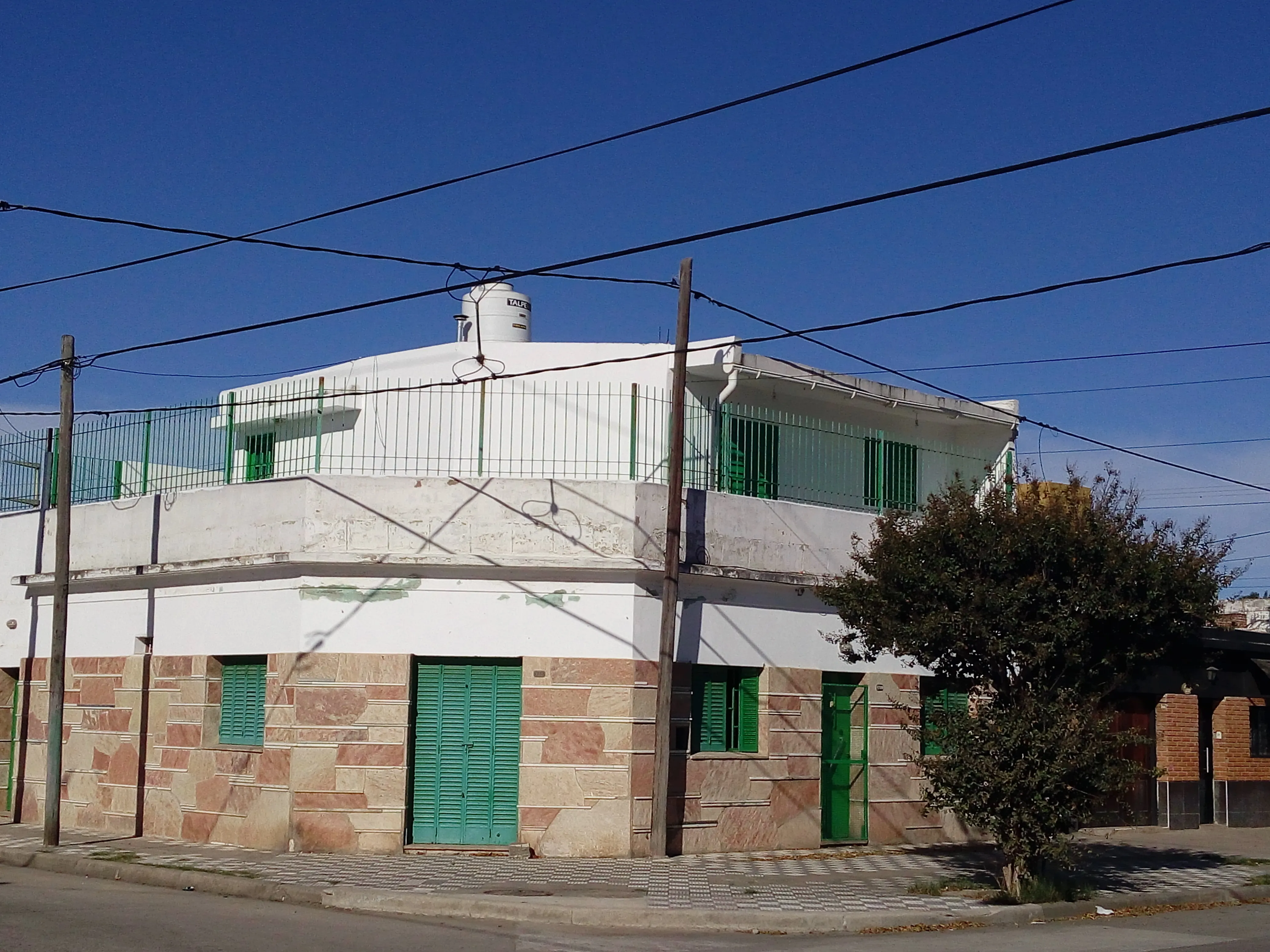 ALQUILO DEPARTAMENTO 2 DORMITORIOS - B.° LOS PARAÍSOS - $ 590.000