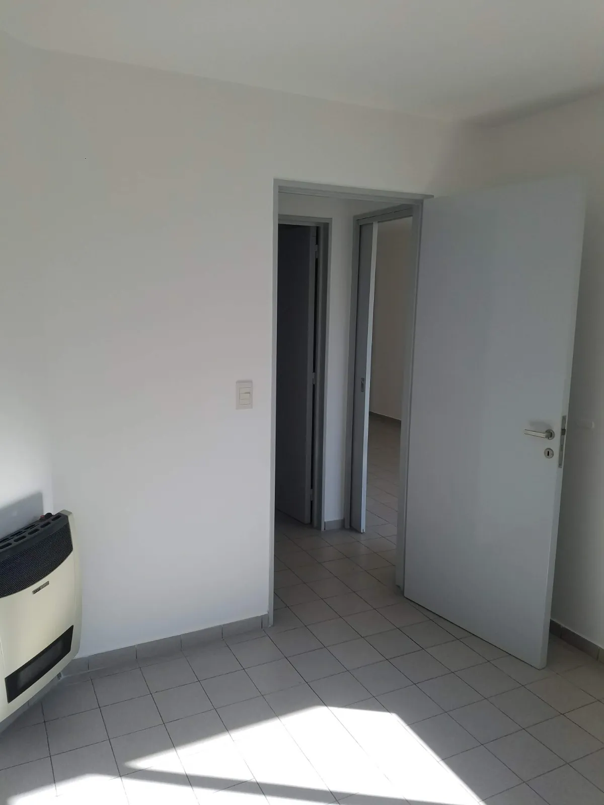 SE ALQUILA DPTO 1 DOR CON BALCON A MEDIA CUADRA DEL BUEN PASTOR
