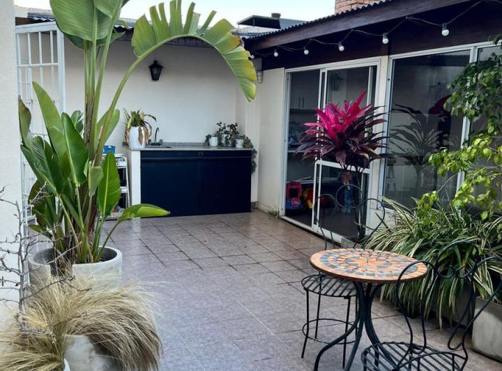 Departamento · 92m² · 6 Ambientes · 2 Cocheras