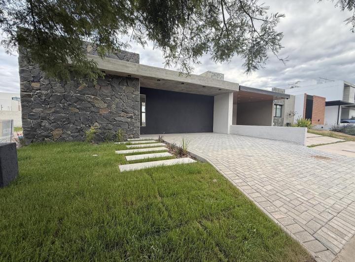 Casa · 150m² · 4 Ambientes