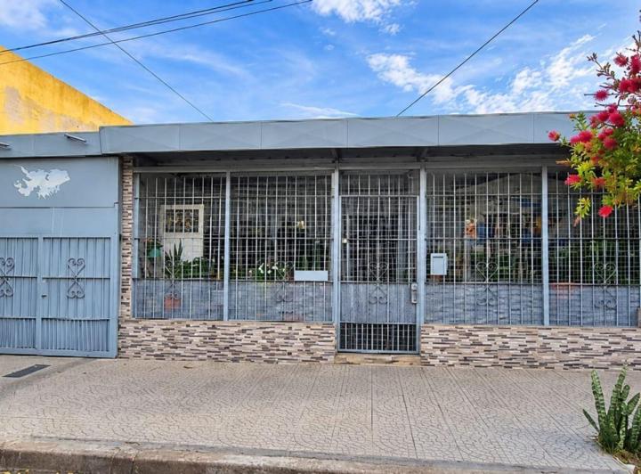 Casa · 183m² · 5 Ambientes · 1 Cochera