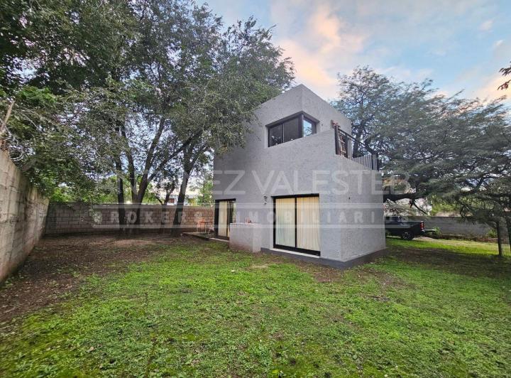 Casa · 100m² · 1 Ambiente · 1 Cochera