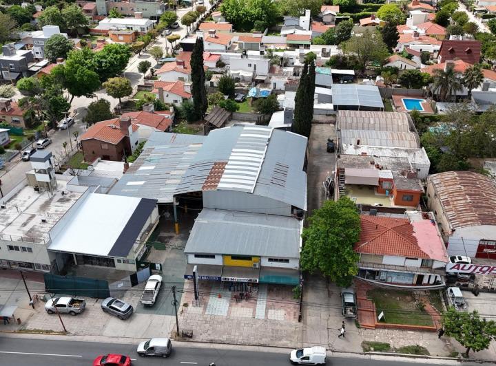 Local comercial · 450m² · 3 Ambientes