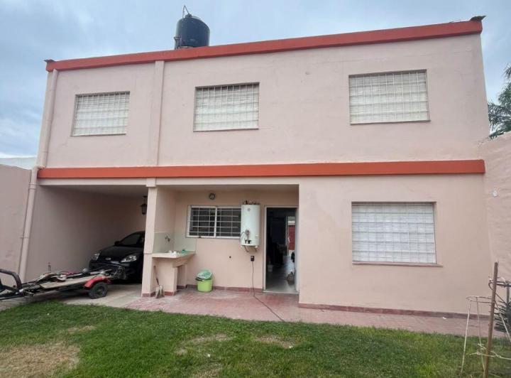 Casa · 10m² · 1 Ambiente · 1 Cochera