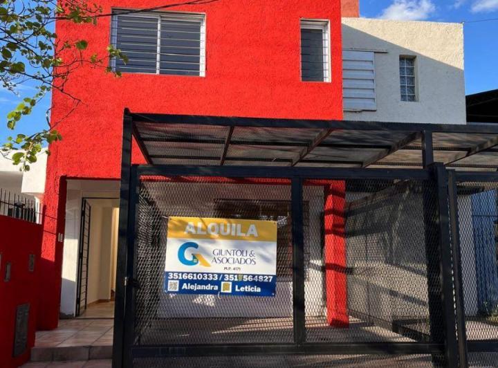 Casa · 90m² · 7 Ambientes