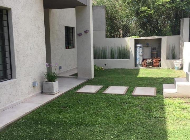 Casa · 100m² · 7 Ambientes · 1 Cochera