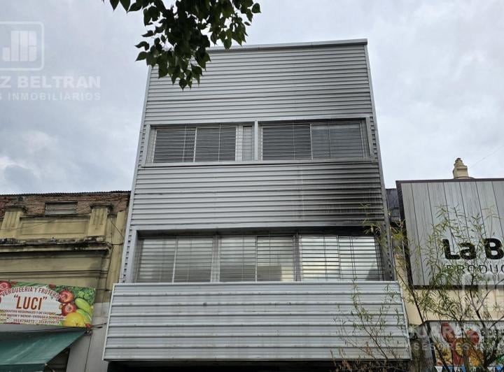 Local comercial · 641m² · 10 Ambientes
