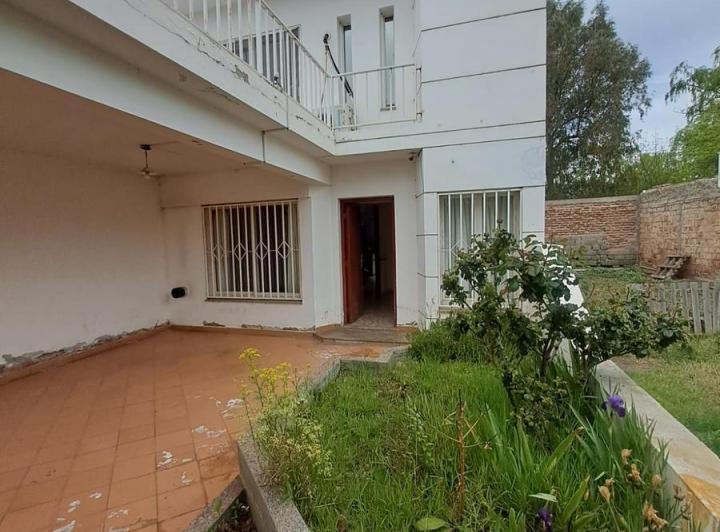 PH · 140m² · 5 Ambientes · 1 Cochera