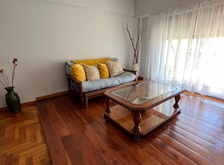 Departamento · 76m² · 4 Ambientes · 1 Cochera