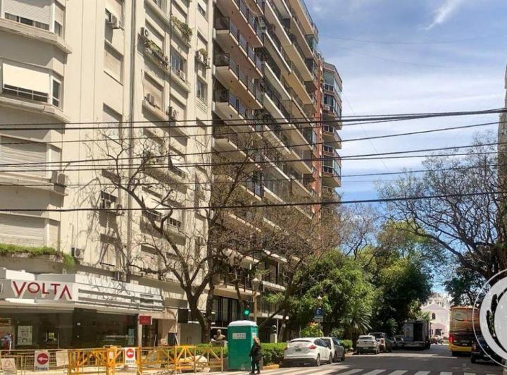 Departamento · 180m² · 4 Ambientes · 1 Cochera