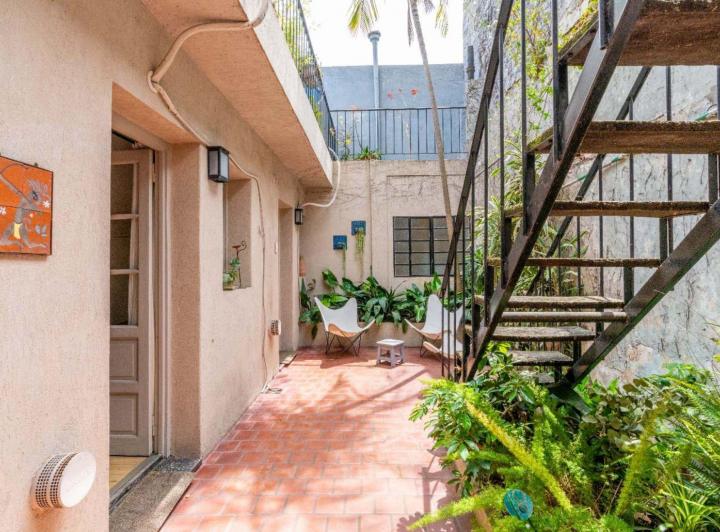 Casa · 200m² · 6 Ambientes · 1 Cochera