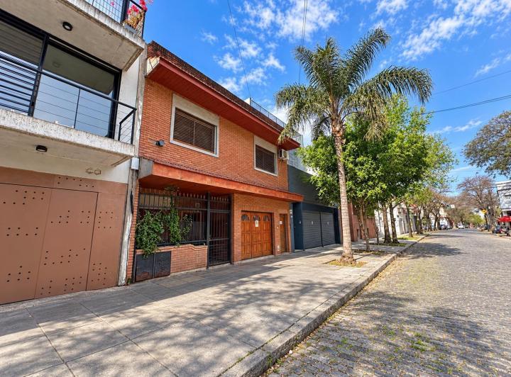 Casa · 286m² · 5 Ambientes · 1 Cochera